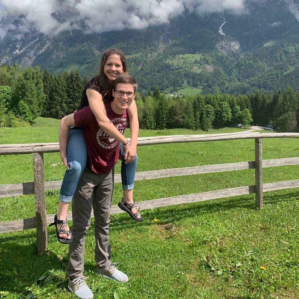 Meet your Posher, Nicea